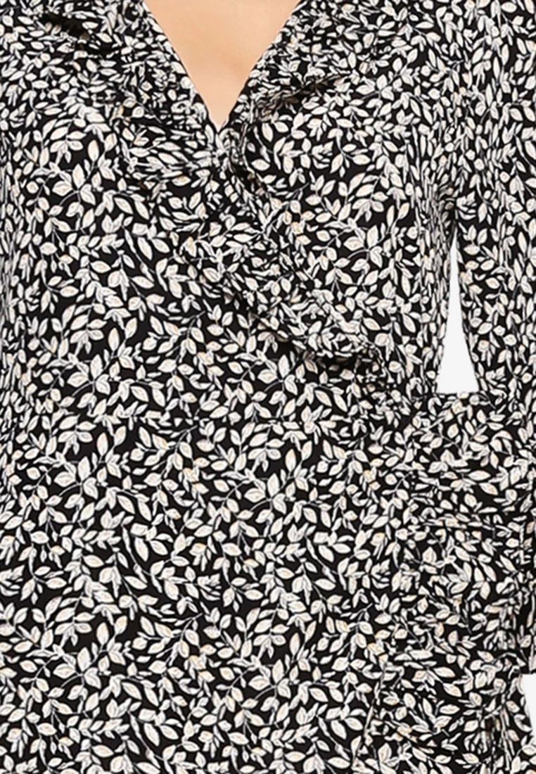 ZALORA BASICS Frill Detail Wrap Dress - Billede 3