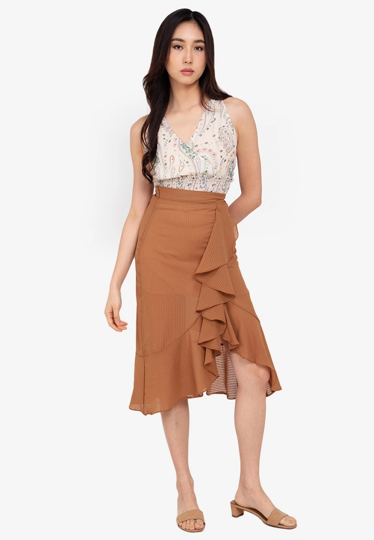 ZALORA BASICS Halter Smocked Waist Top - Billede 4