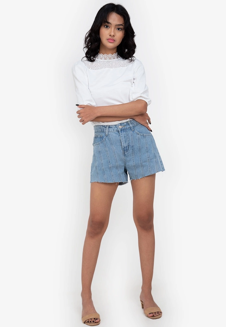 ZALORA BASICS Panelled Front Details Denim Shorts - Billede 4