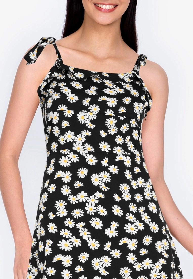 ZALORA BASICS Tie Strap Ruffle Trim Dress - Billede 3