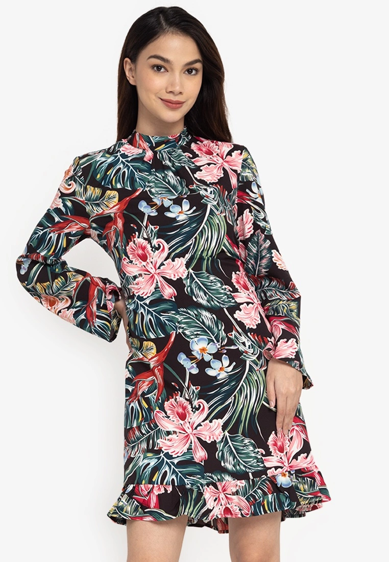 ZALORA BASICS Open Back Dress with Tie