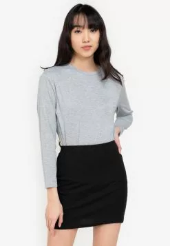 ZALORA BASICS Basic Drop Shoulder Long Sleeve T-shirt