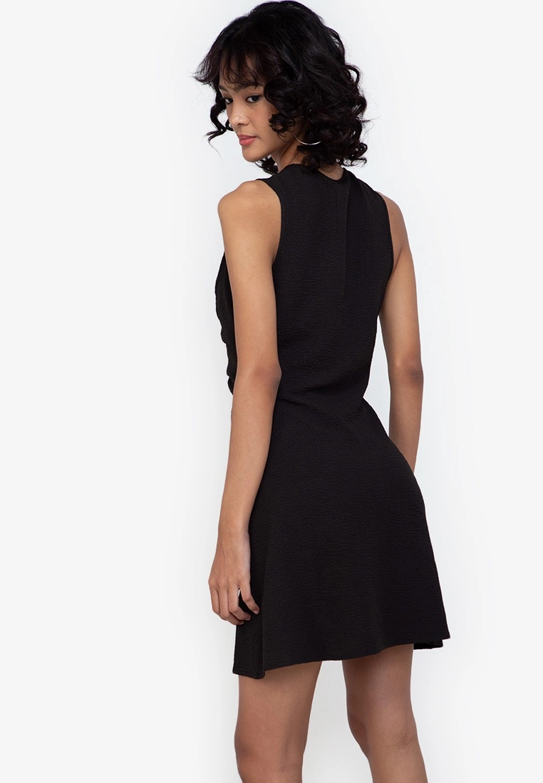 ZALORA BASICS Twist Front Sleeveless Mini Dress - Billede 2