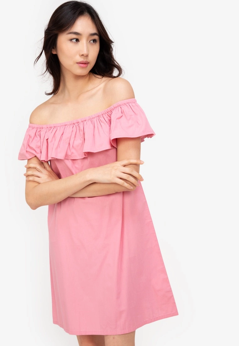 ZALORA BASICS Off Shoulder Ruffle Dress