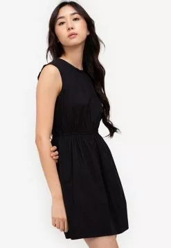 ZALORA BASICS Crochet Shoulder Detail Dress