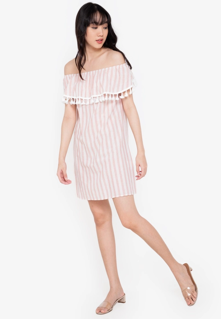 ZALORA BASICS Tassel Detail Off Shoulder Dress - Billede 4