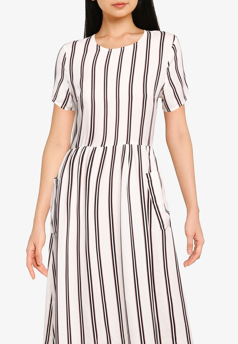 ZALORA BASICS Oversized Pocket Dress - Billede 3