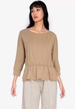 ZALORA BASICS Gathered Waist 3/4 Sleeve Top