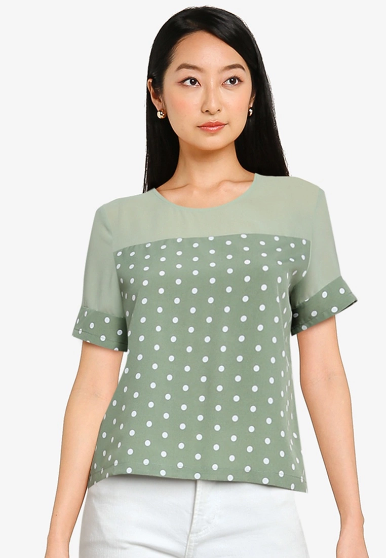 ZALORA BASICS Contrast Fabric Top