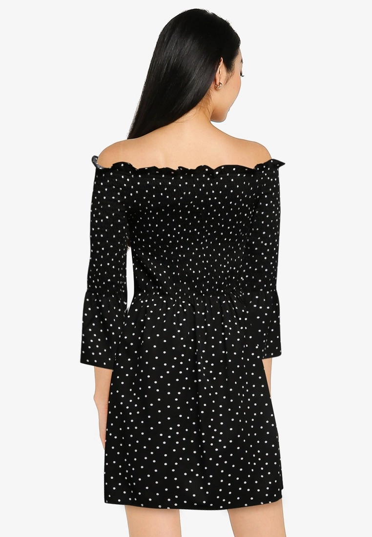 ZALORA BASICS Off Shoulder Smocked Dress - Billede 2