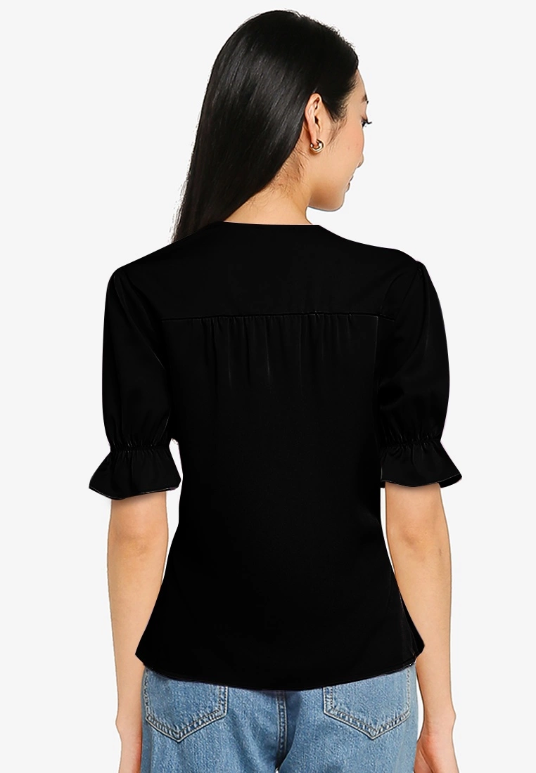 ZALORA BASICS V Neck Button Down Top - Billede 2