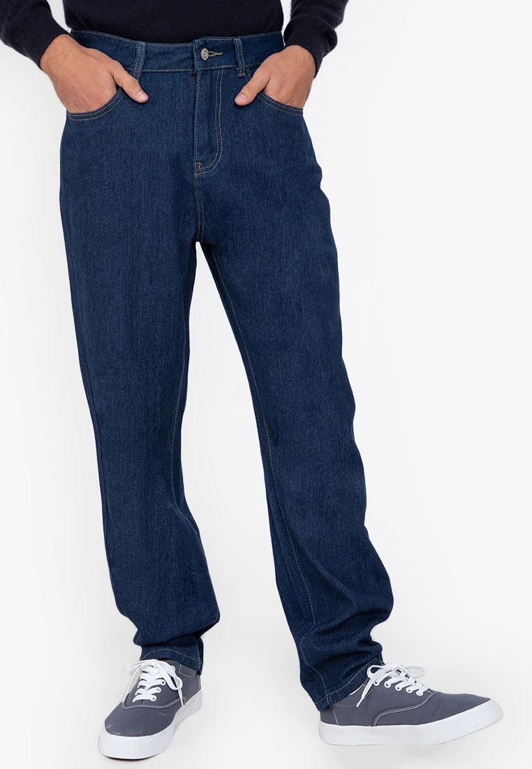 ZALORA BASICS Classic Fit Straight Leg Jeans