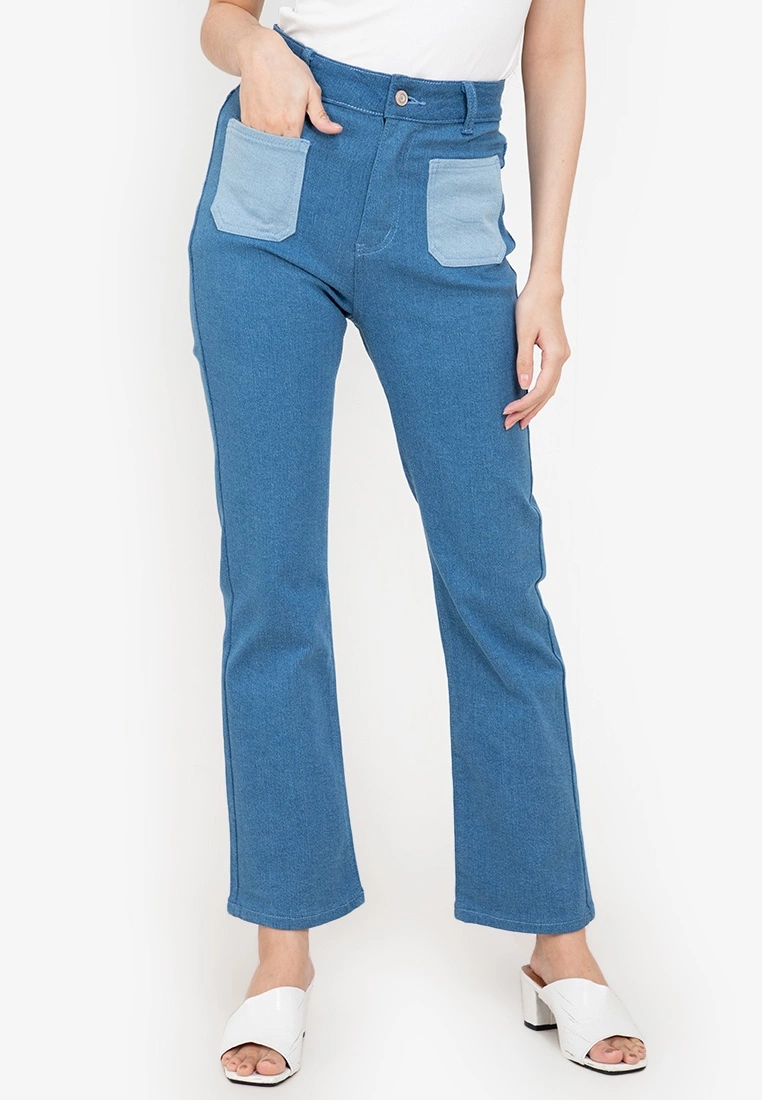 ZALORA BASICS Contrast Pocket Flared Jeans