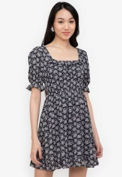 ZALORA BASICS Puff Sleeve Fit & Flare Dress