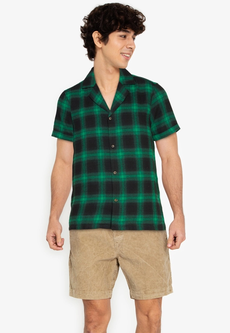 ZALORA BASICS Checkered Bowling Shirt