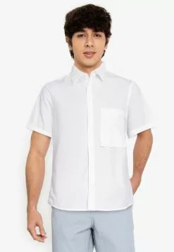 ZALORA BASICS Hanging Pocket Short Sleeve Shirt