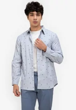 ZALORA BASICS Classic Collar Shirt