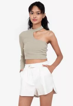 ZALORA BASICS Asymmetric Cut Out Top