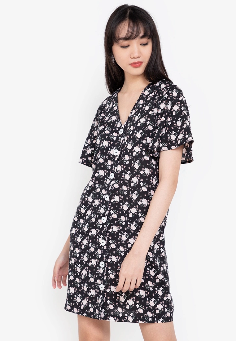 ZALORA BASICS Flare Sleeves Shift Dress