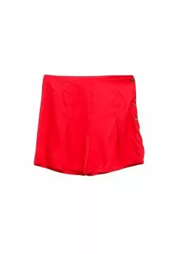 ZALORA BASICS Box Pleat Tailored Shorts