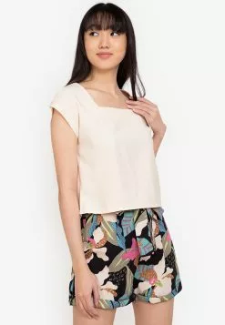 ZALORA BASICS Square Neck Crop Top