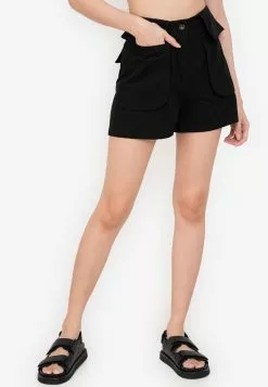 ZALORA BASICS Pocket Shorts