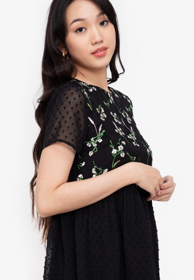 ZALORA BASICS Embroidery Smock Dress - Billede 3