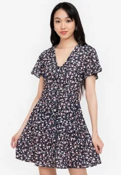 ZALORA BASICS Flare Sleeve Fit and Flare Dress