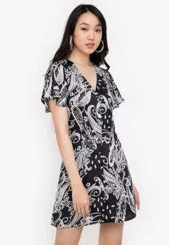 ZALORA BASICS Flare Sleeve Mini Dress