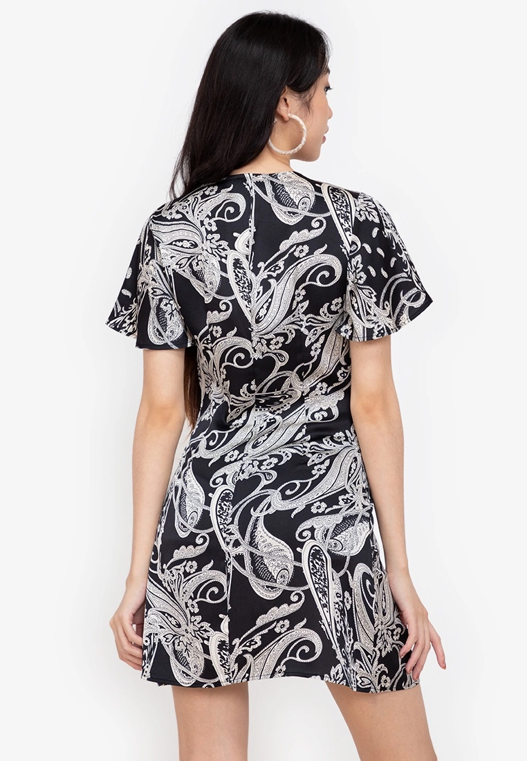 ZALORA BASICS Flare Sleeve Mini Dress - Billede 2