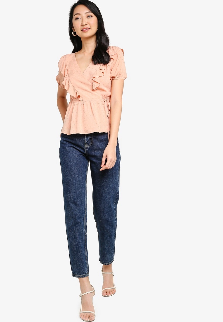 ZALORA BASICS Ruffle Detail Wrap Top - Billede 4