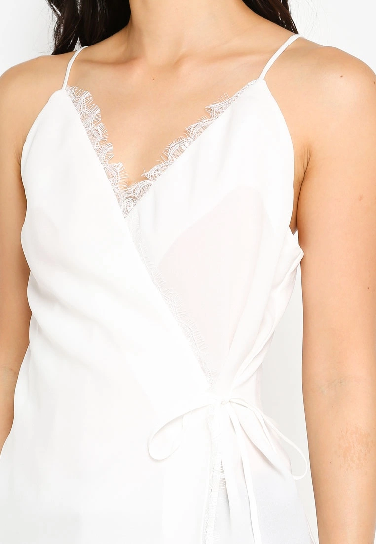 ZALORA BASICS Lace Trimming Wrap Top - Billede 3