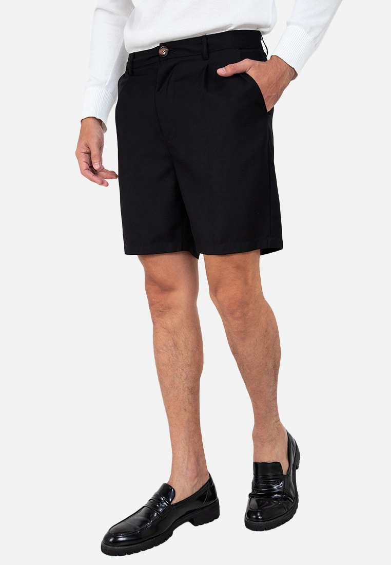 ZALORA BASICS Single Pleat Shorts