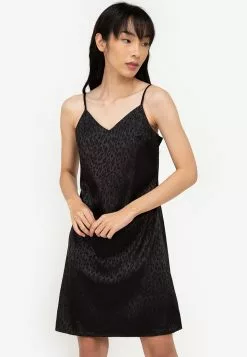 ZALORA BASICS Lounge Satin Chemise