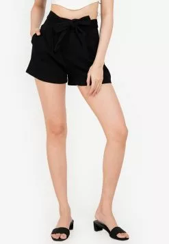 ZALORA BASICS Pleated Chambray Shorts