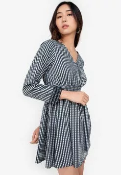 ZALORA BASICS V Neck Frill Detail Dress