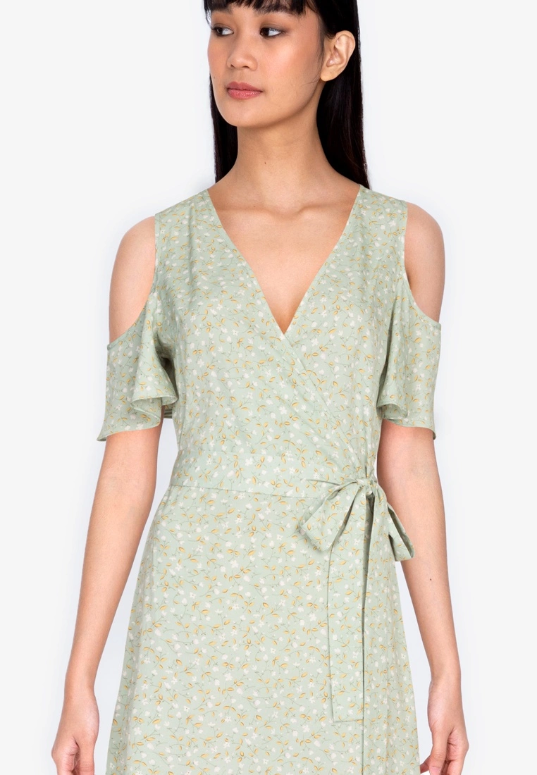 ZALORA BASICS Overlap Top Cold Shoulder Dress - Billede 3