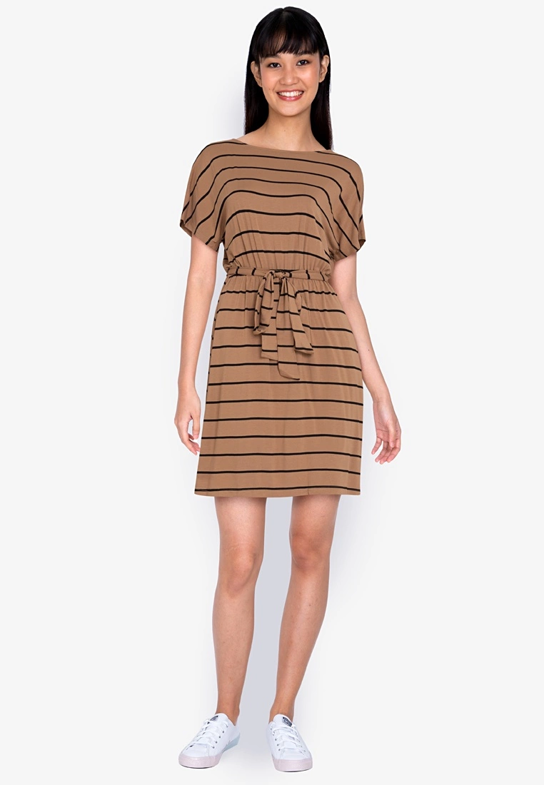 ZALORA BASICS Batwing Sleeve Belted Striped Dress - Billede 4