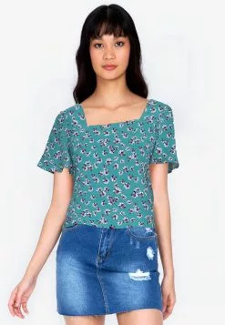 ZALORA BASICS Square Neck Flare Sleeve Top