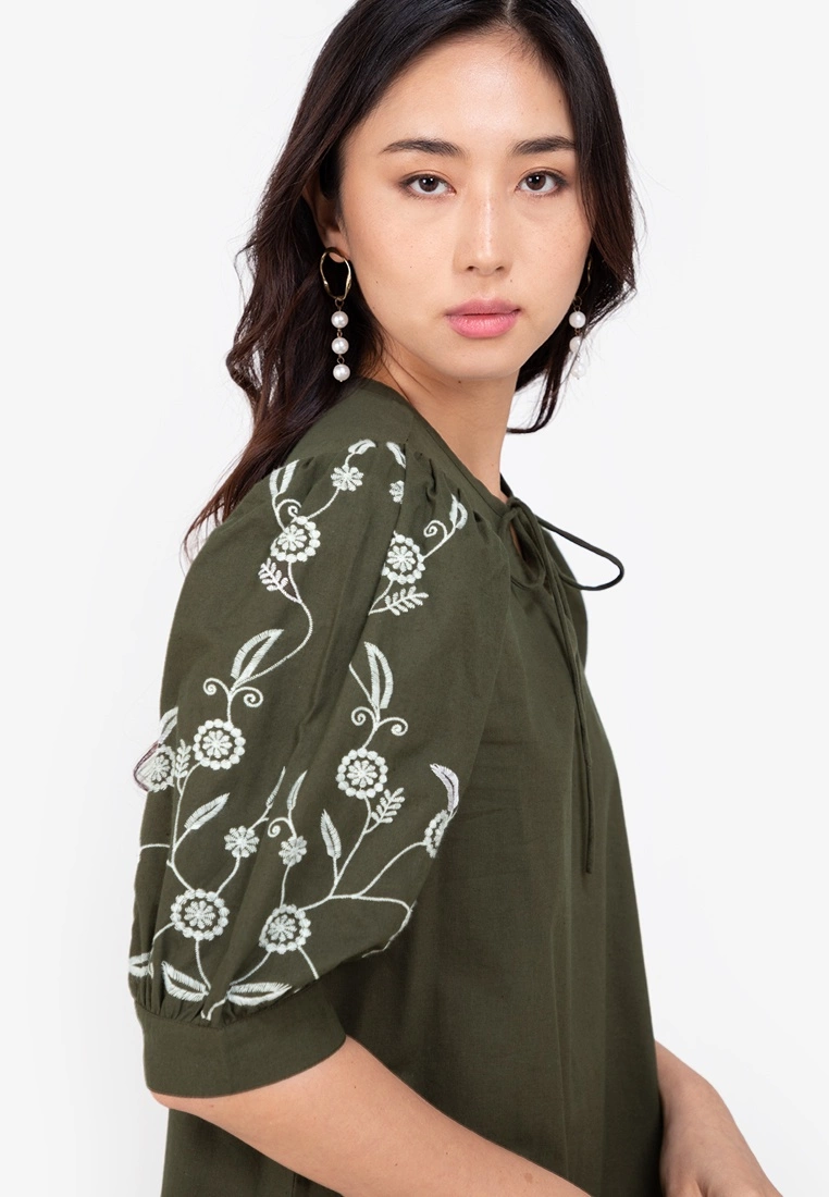 ZALORA BASICS Embroidey A-Line Mini Dress - Billede 3