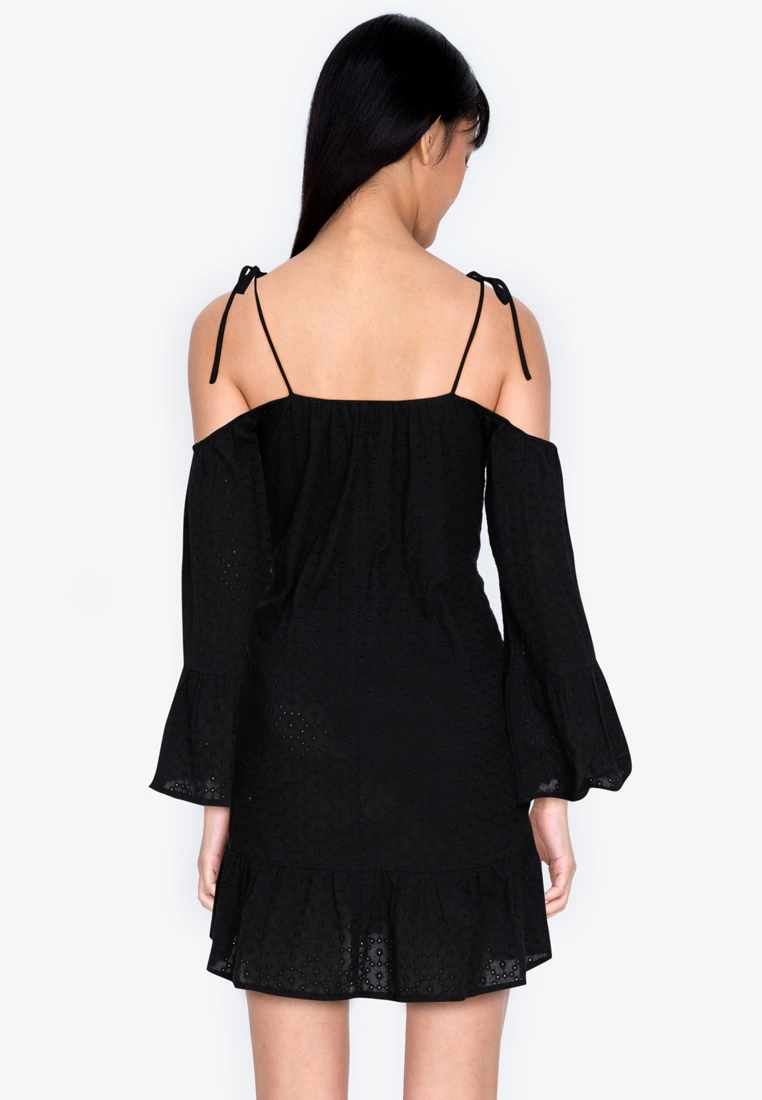 ZALORA BASICS Lace Swing Dress - Billede 2