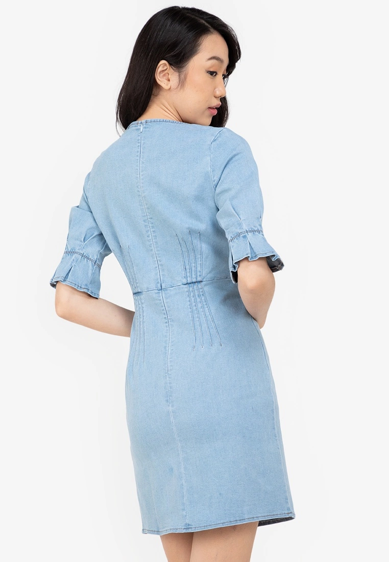 ZALORA BASICS Flounce Sleeve Fitted Denim Dress - Billede 2