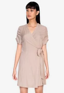 ZALORA BASICS Short Sleeves Wrap Dress