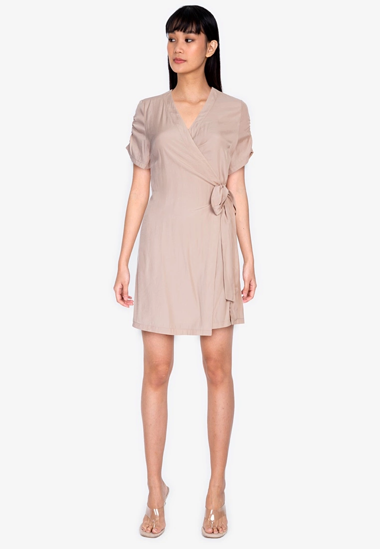 ZALORA BASICS Short Sleeves Wrap Dress - Billede 4