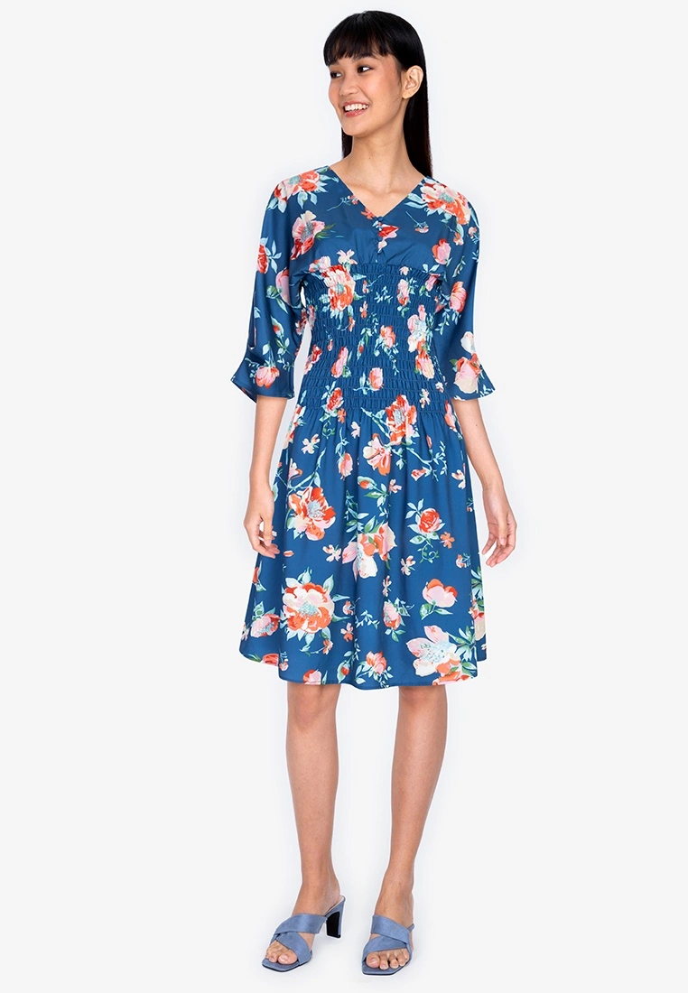 ZALORA BASICS Smoked Waist Dolman Sleeves Dress - Billede 4