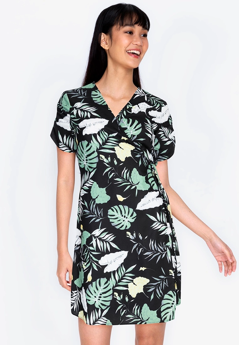 ZALORA BASICS Ruched Sleeves Midi Wrap Dress