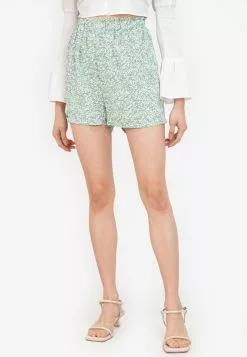 ZALORA BASICS High Rise Casual Shorts