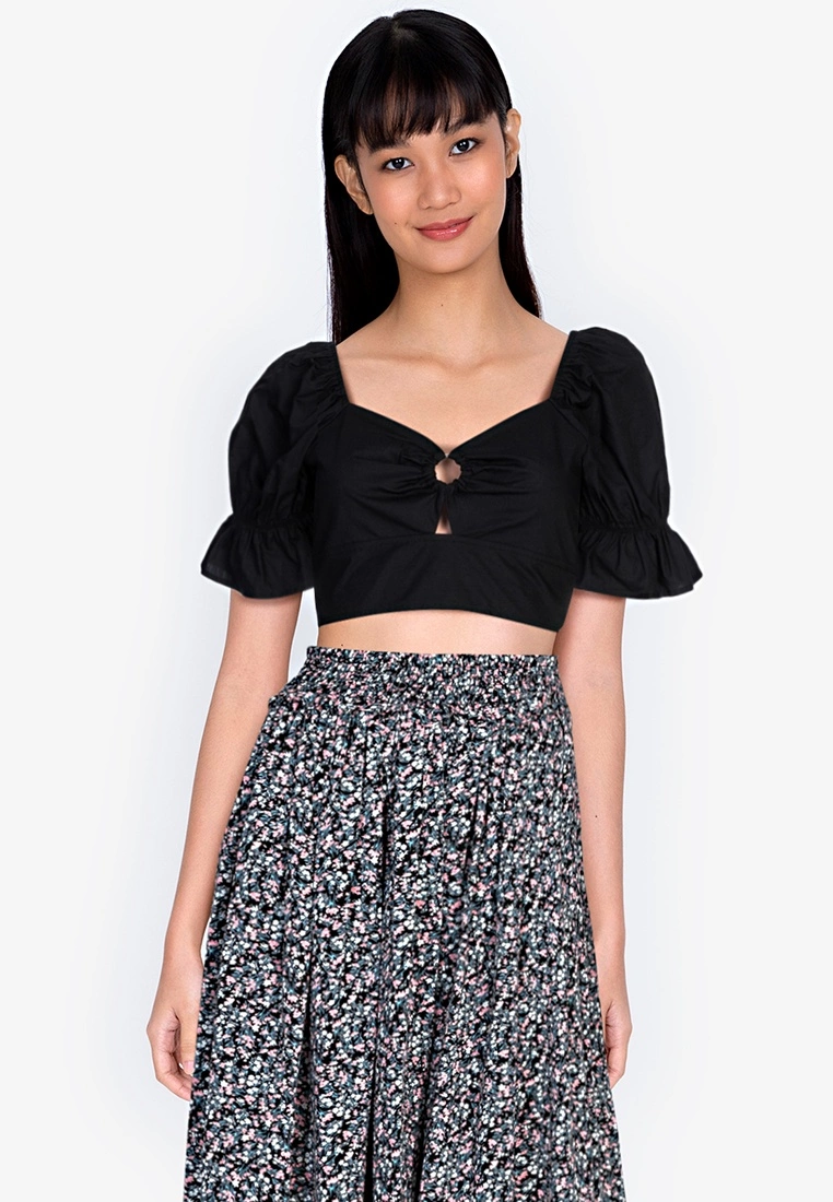 ZALORA BASICS O-Ring Detail Short Sleeve Crop Top