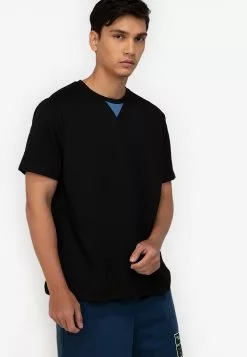 ZALORA BASICS Contrast V-Stitch T-Shirt