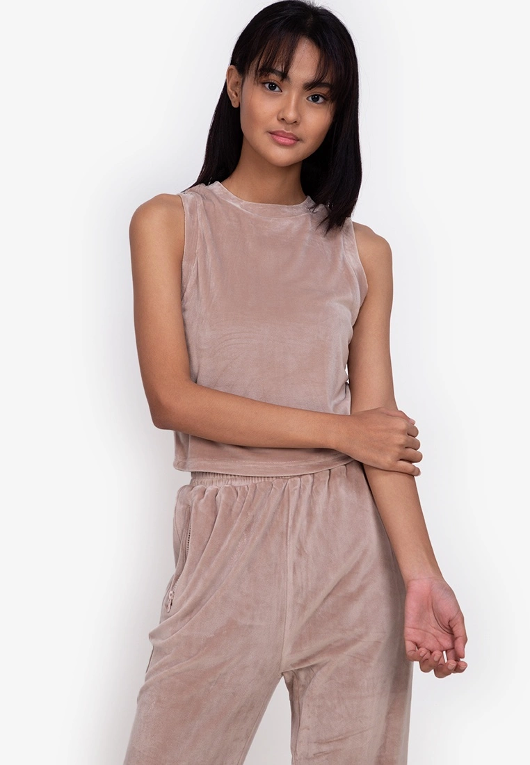 ZALORA BASICS Lounge Velour Crew Neck Tank